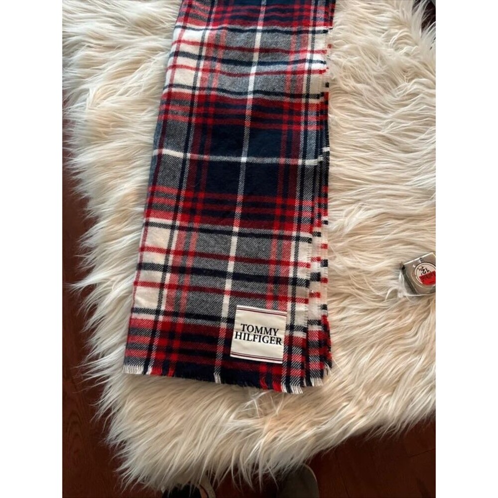 Cashmere blend Tommy Hilfiger tartan plaid scarf